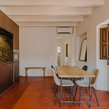 Flateli Santa Clara 01 דירה ז'ירונה